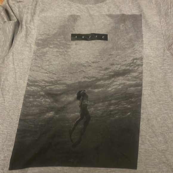 reserved t-shirt - Picture 2 of 3